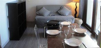 - Restaurant Le Blanchon Hotel 2*